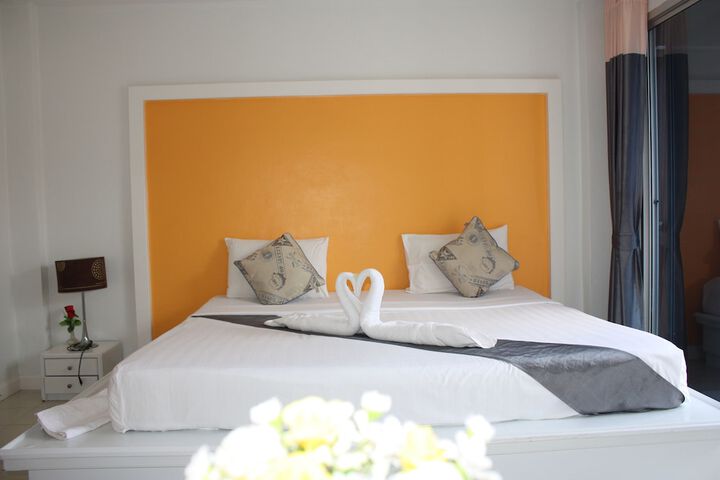 Room 11 of 52