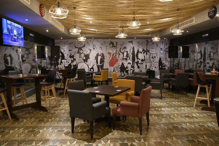 Lounge 55 of 62