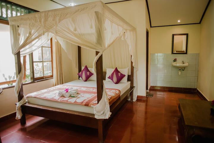 Room 5 of 27