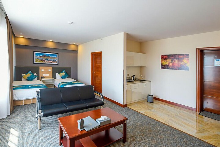 Room 8 of 21