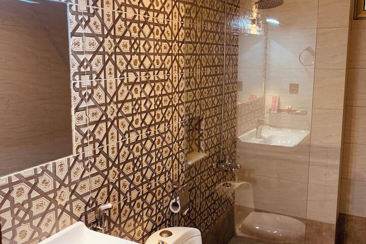 Room 40 of 53