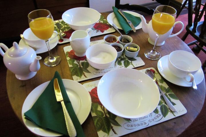 Dining 75 of 119