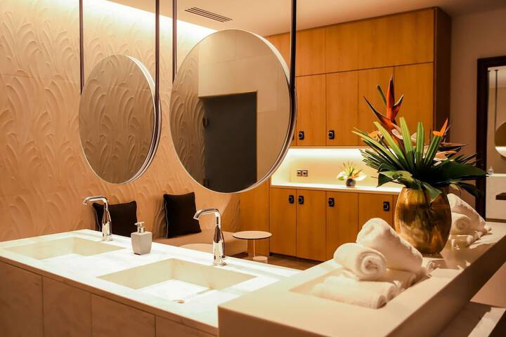 Hotel Interior 70 of 150