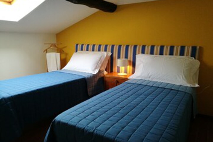 Room 11 of 21