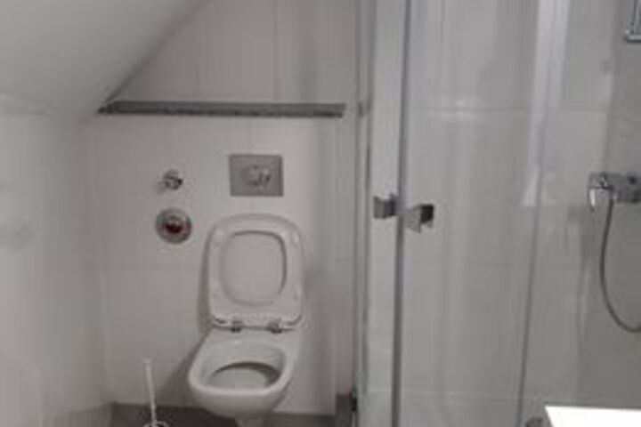 Room 5 of 54