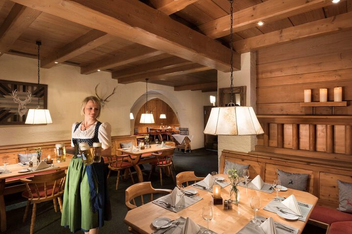 Dining 50 of 94