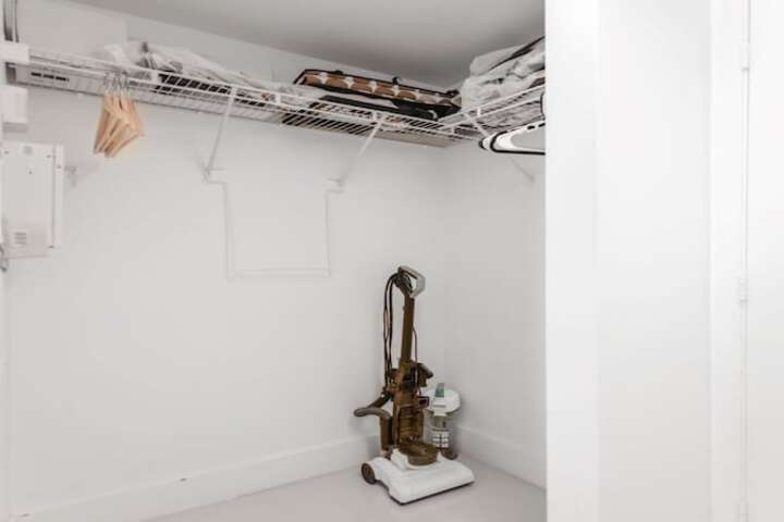 Room 12 of 177