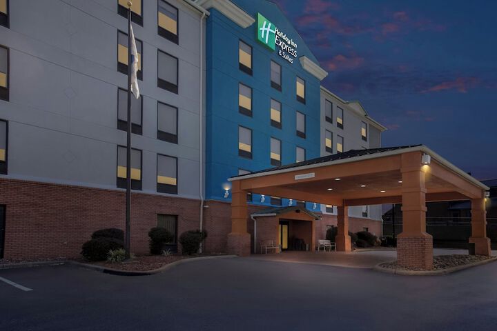 Hotel 64 of 67