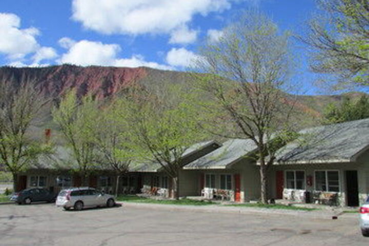 Hotel 7 of 21