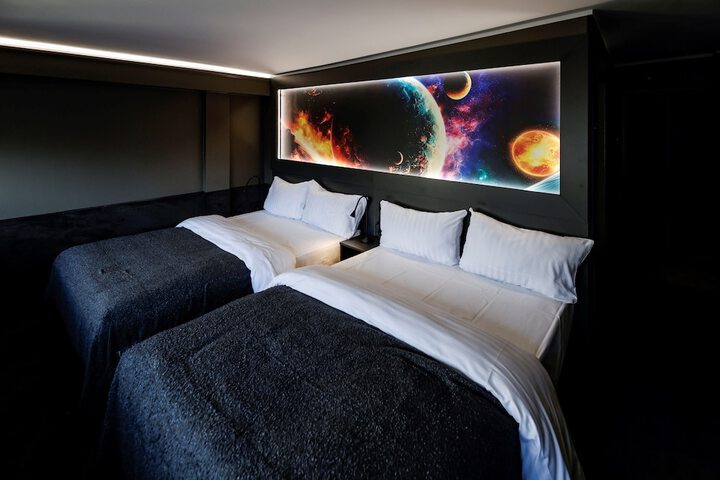 Room 15 of 54