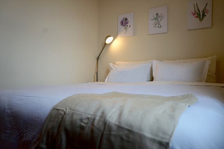 Room 4 of 15