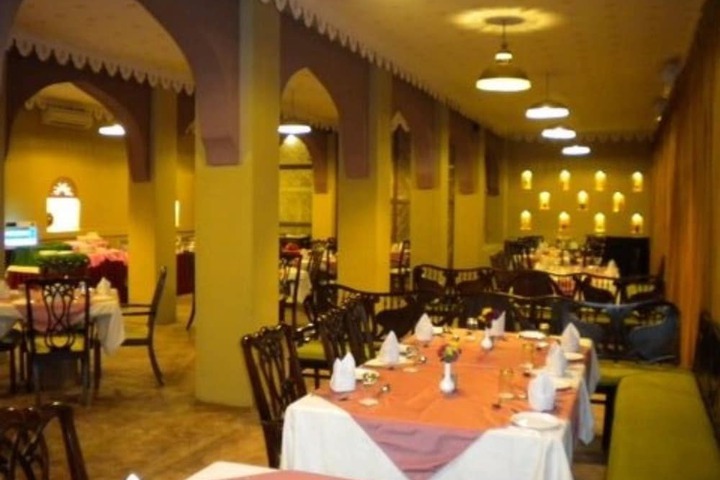 Dining Photos