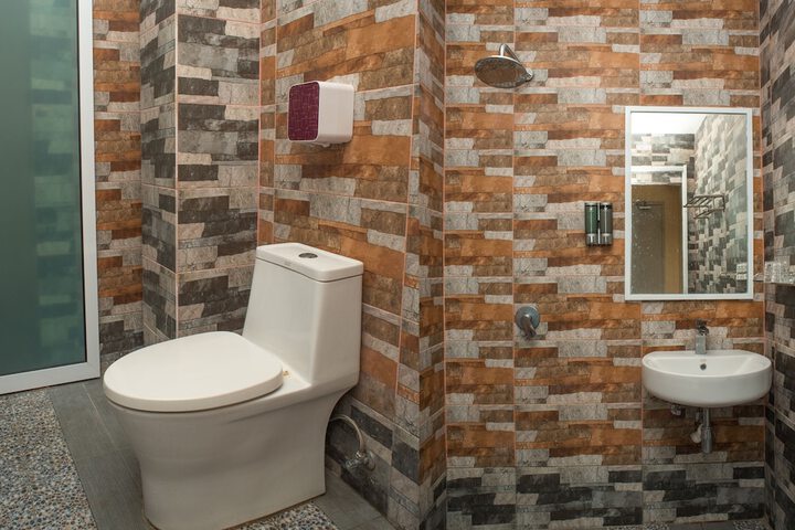 Room 12 of 17