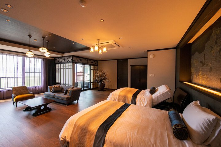 Room 12 of 125