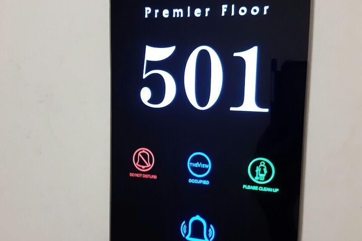 Room 26 of 34