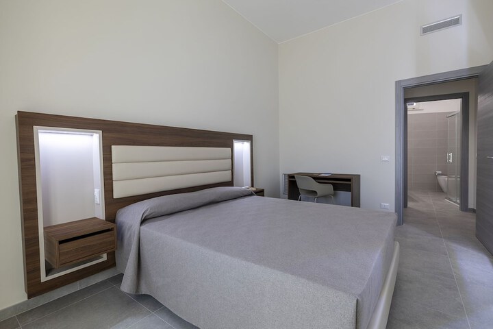 Room 16 of 75