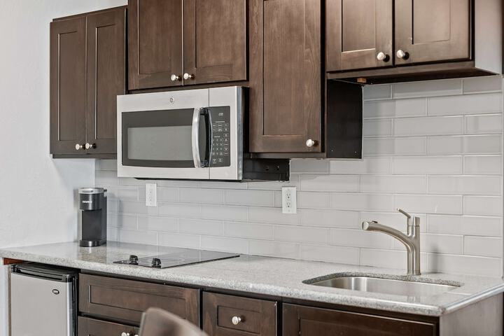 Private kitchenette