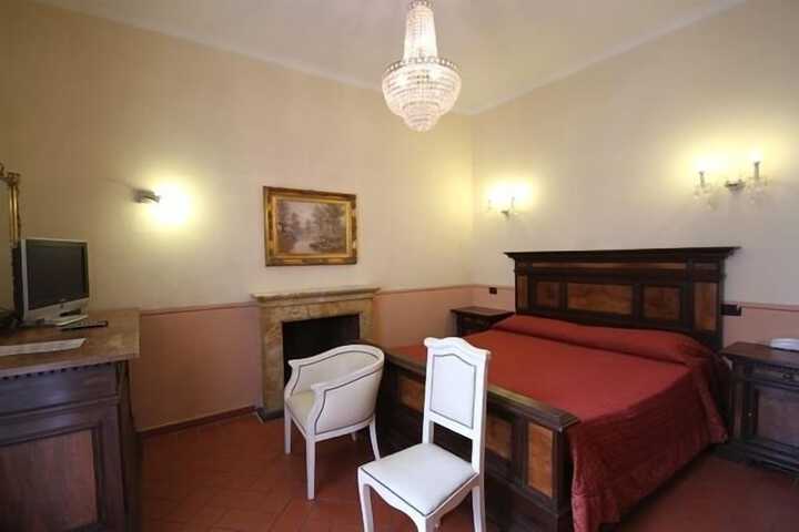 Room 16 of 31