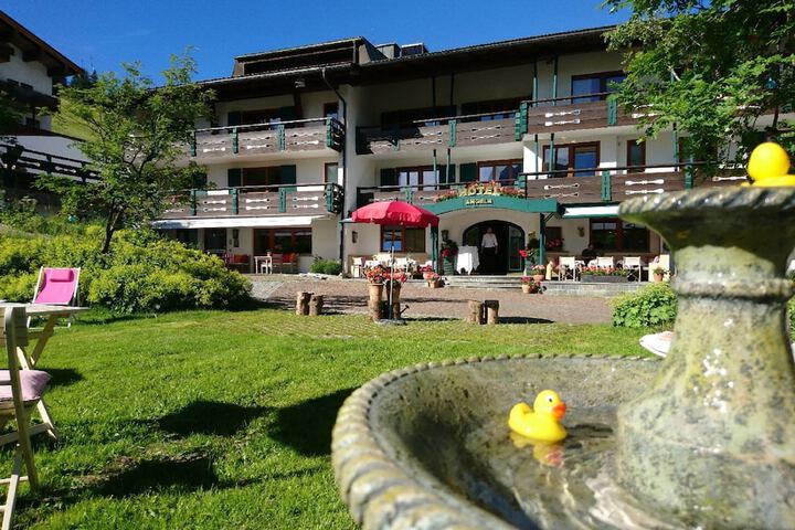 Hotel Exterior 86 of 91
