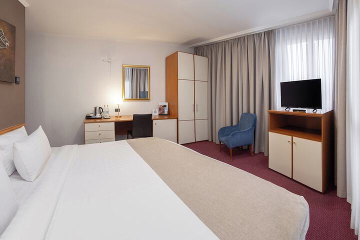 Room 41 of 129