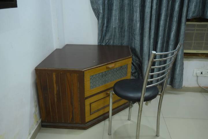Room 49 of 106