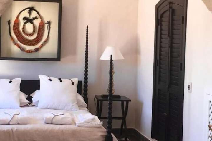 Room 12 of 116
