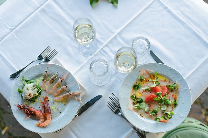 Dining Photos