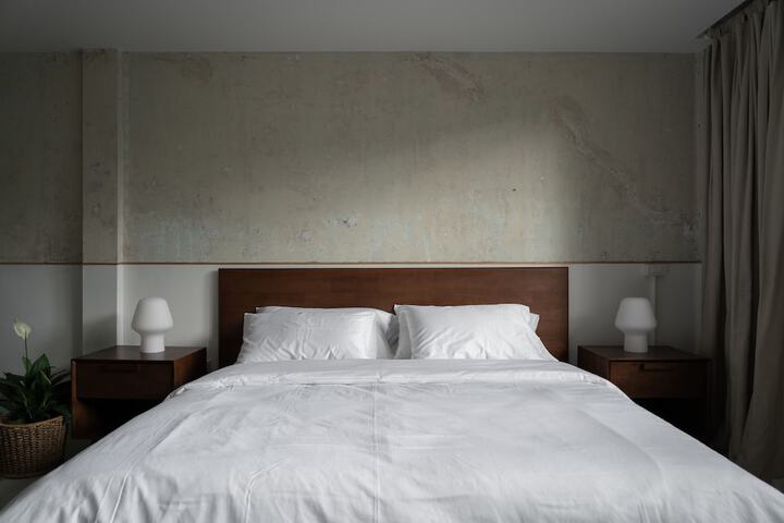 Room 6 of 47