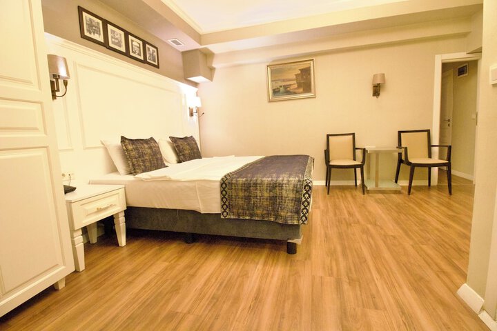 Room 18 of 36