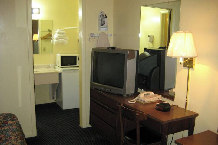 Room 21 of 42