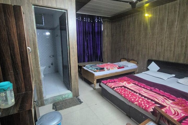 Room 6 of 21