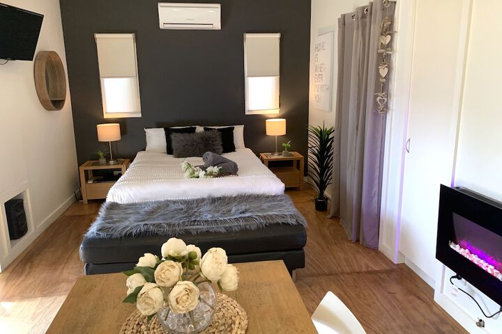 Room 5 of 35