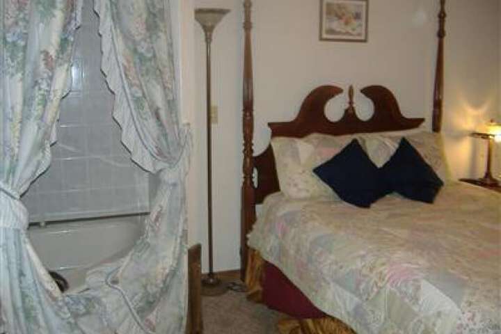 Room 6 of 42