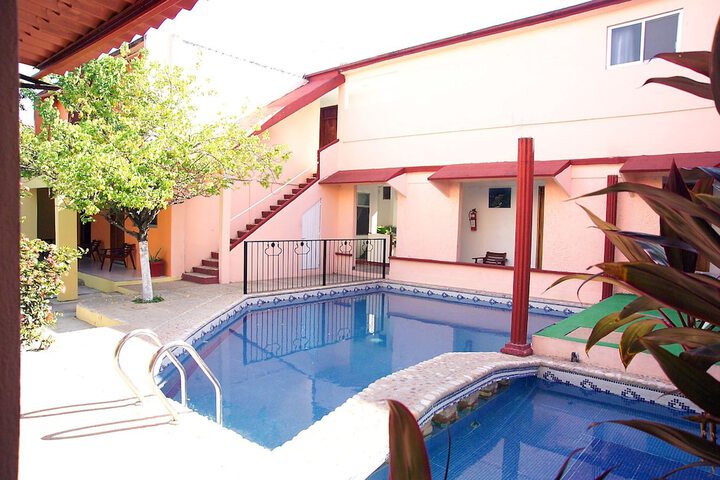 Pool Hotel