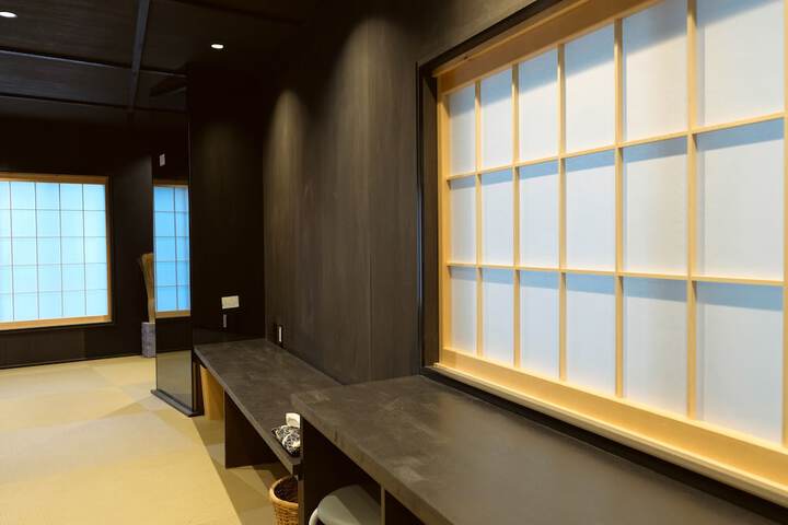 Room 43 of 146
