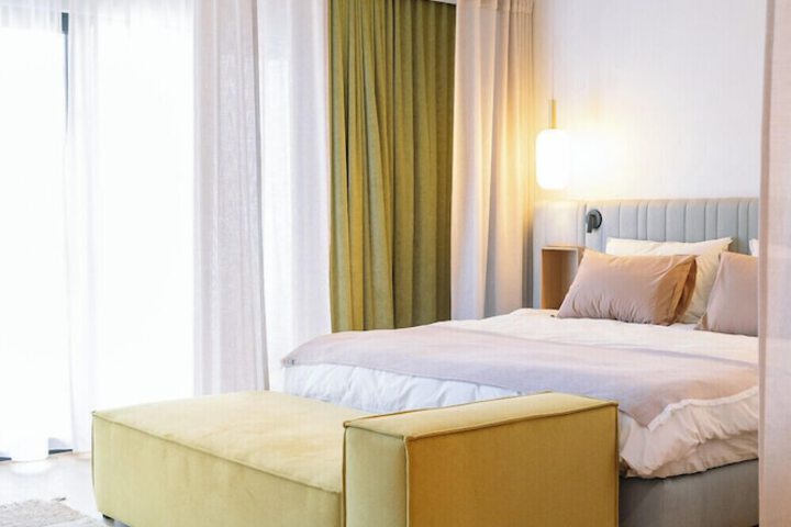 Room 25 of 116