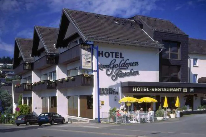 HOTEL ZUM GOLDENEN FAESSCHEN
