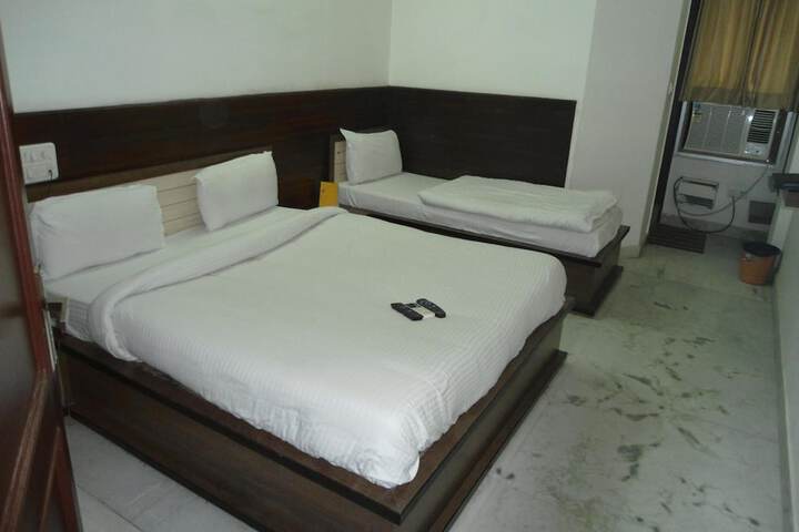 Room 14 of 35