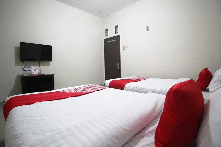 Room 18 of 34