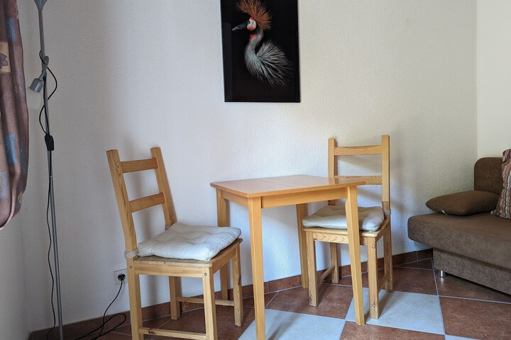 Room 9 of 39