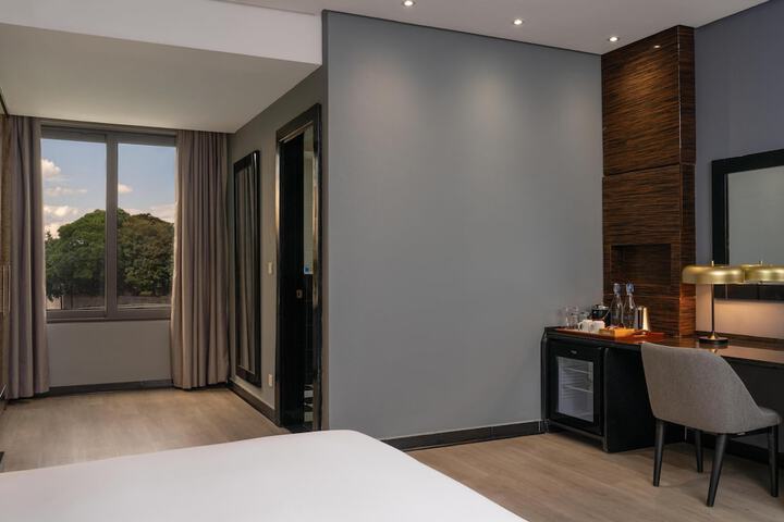Room 61 of 227