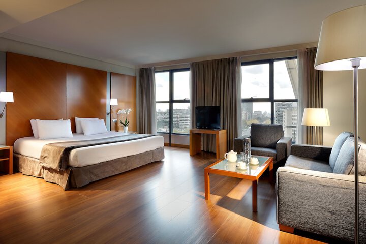 Room 12 of 47