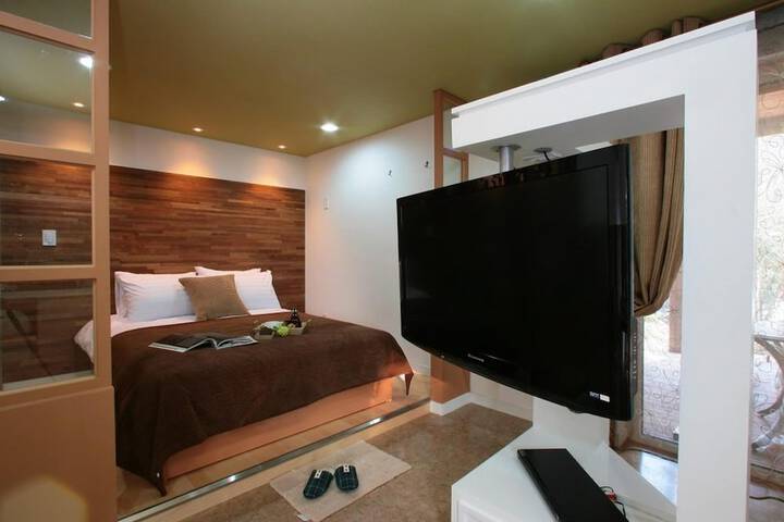 Room 16 of 87