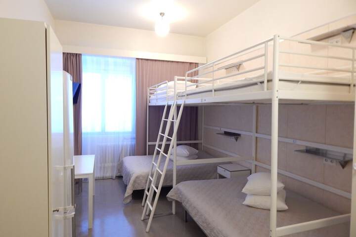 Room 37 of 86