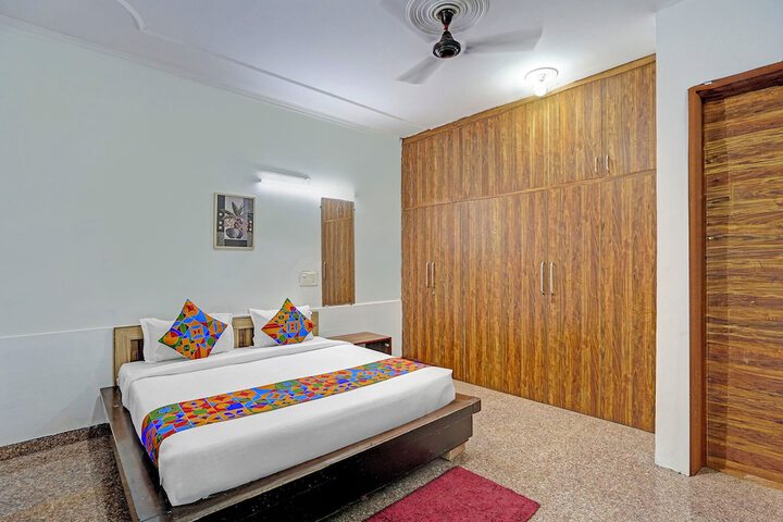 Room 17 of 26