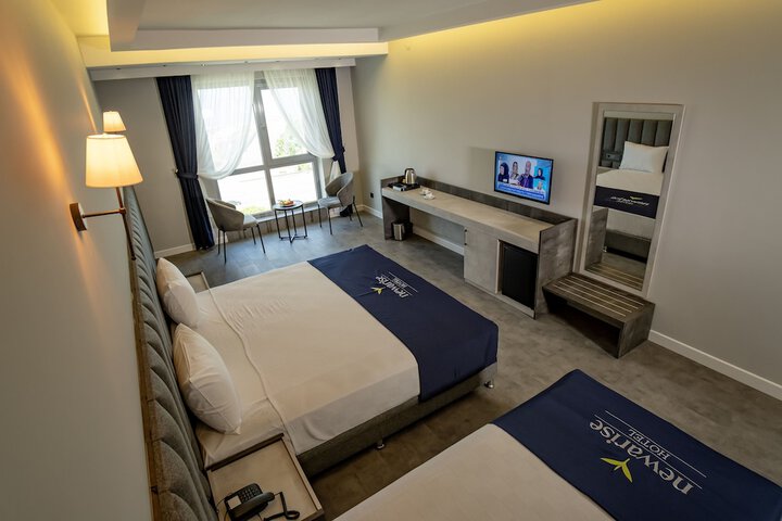 Room 6 of 38