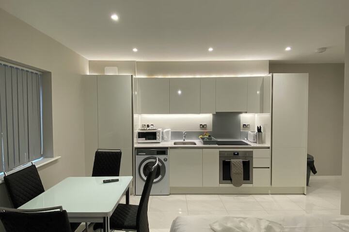 Room 10 of 29