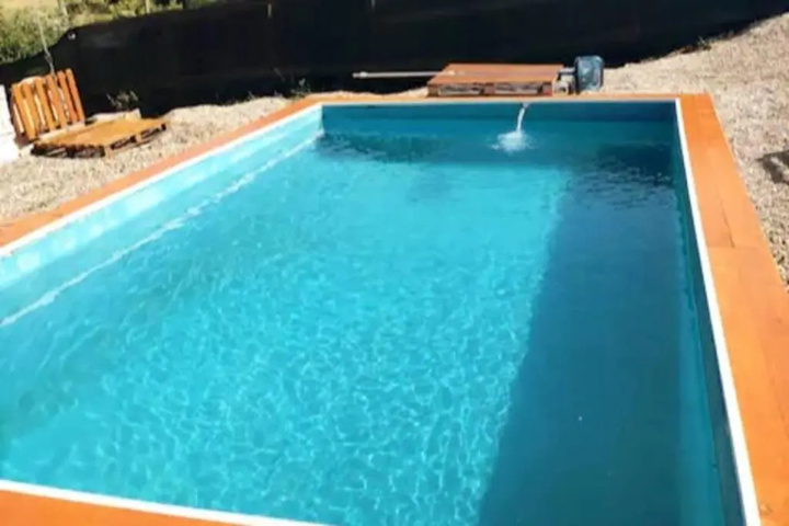 Pool 6 of 11