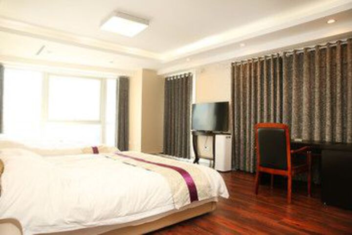 Room 16 of 36