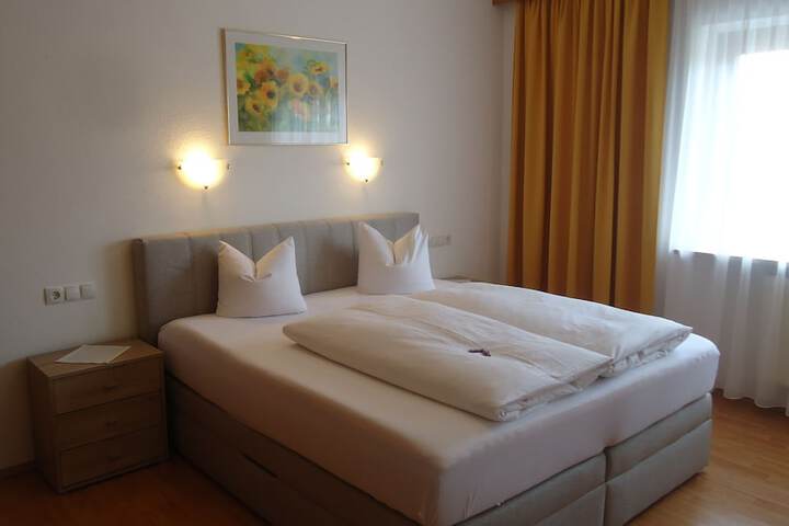 Room 5 of 72